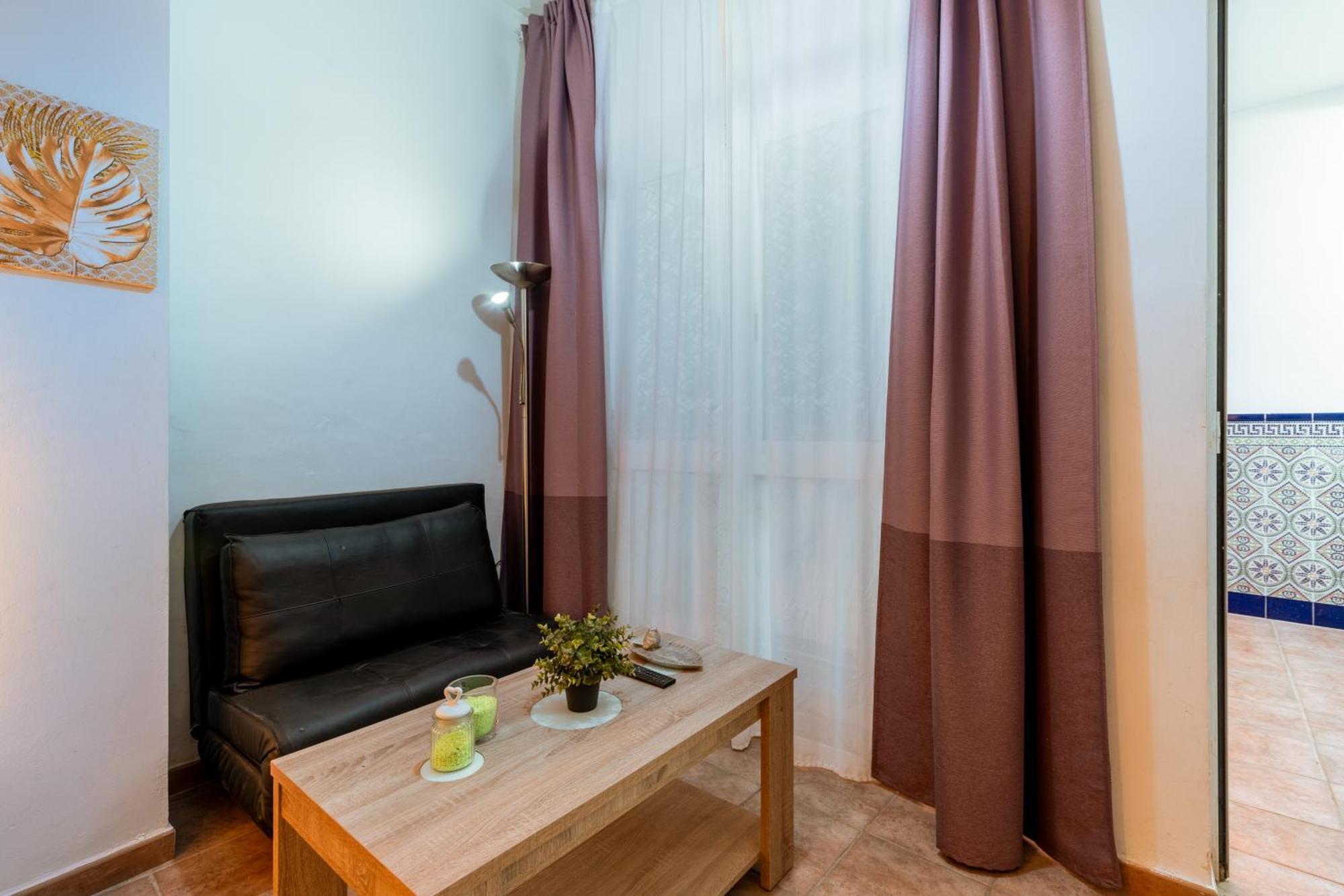 Appartement Estudio Ideal Parejas En Triana!
